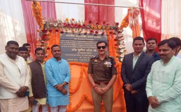 रोहनिया विधायक व पुलिस आयुक्त ने रोहनिया थाना के पुनर्निर्माण कार्य का किया शिलान्यास