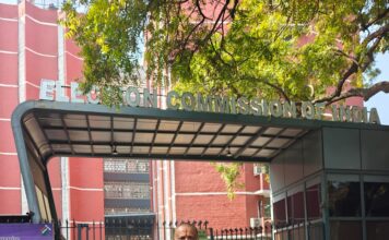 मुख्य समाचार: “पीएम मोदी का नामांकन रद्द करें और वाराणसी चुनाव निरस्त करें: शिव कुमार कोलिसेट्टी ने पुनर्मतदान के लिए शिकायत दर्ज की।”