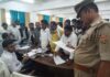 संपूर्ण समाधान दिवस में उप जिलाधिकारी ने दो दिन के अंदर फार्मर रजिस्ट्री तैयार न होने पर लेखपाल को निलंबन हेतु दी चेतावनी
